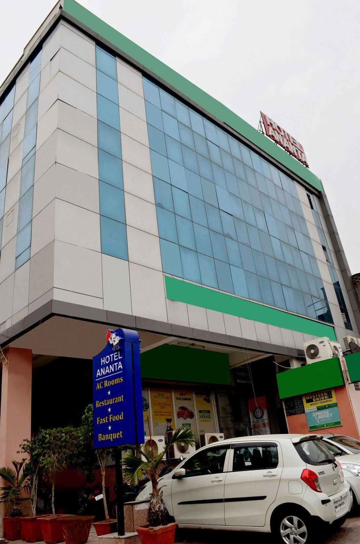 Hotel Ananta Inn 자이푸르 외부 사진